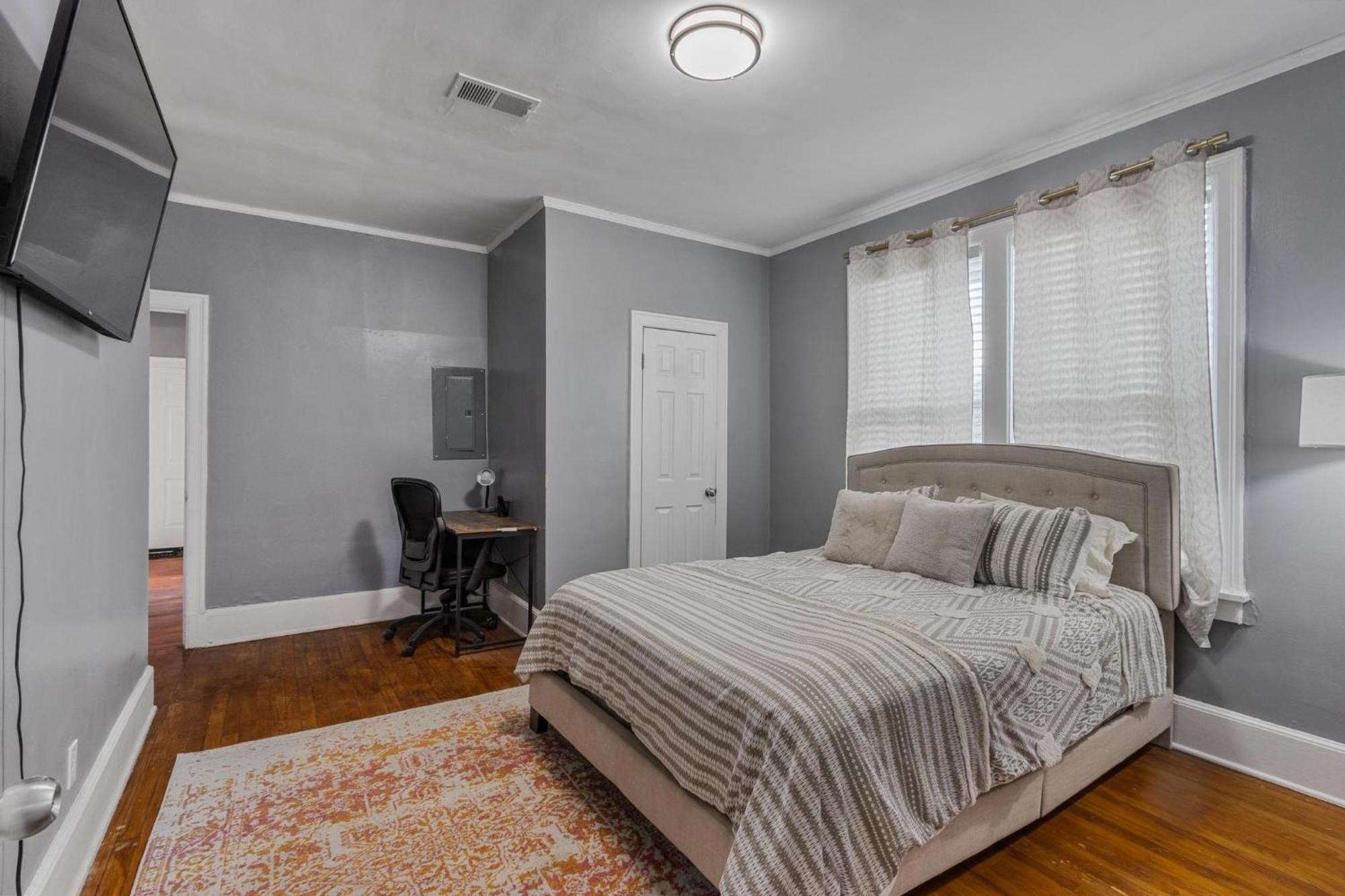Midtown Retreat, 4mi To Downtown & Large Private Deck * Memphis